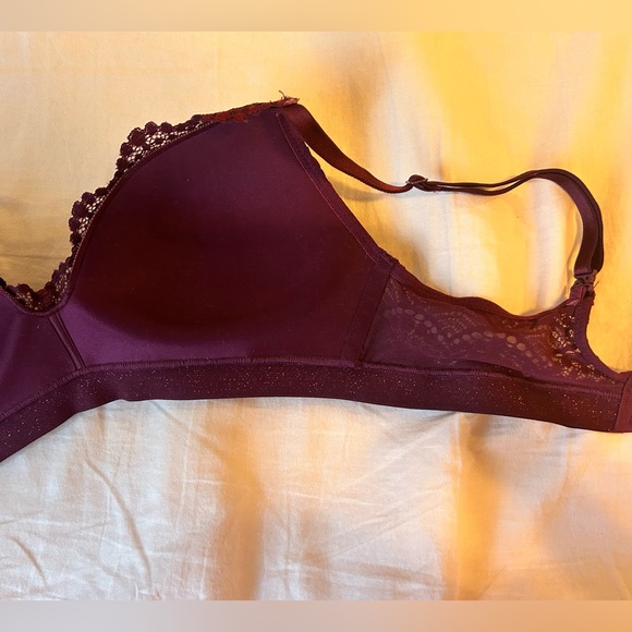 Victorias Secret Push Up Bra (32C) - Picture 6 of 10